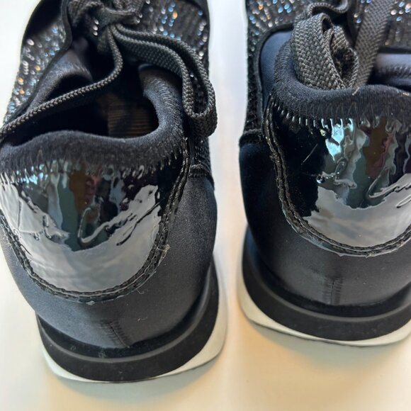 NEW Lola Cruz Crystal Sneakers 36 Black Rhinestone Elastic Strap Designer - Picture 5 of 8
